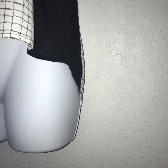 2/$20 Monteau Sleeveless Black White Plaid? Top XS - Picture 6 of 7
